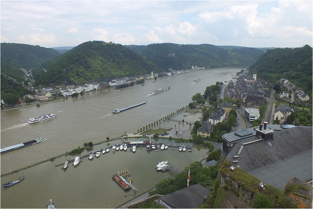 Blick von der Burg Rheinfels.