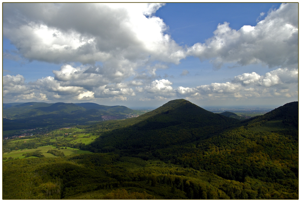 Blick von der Burg Trifels.