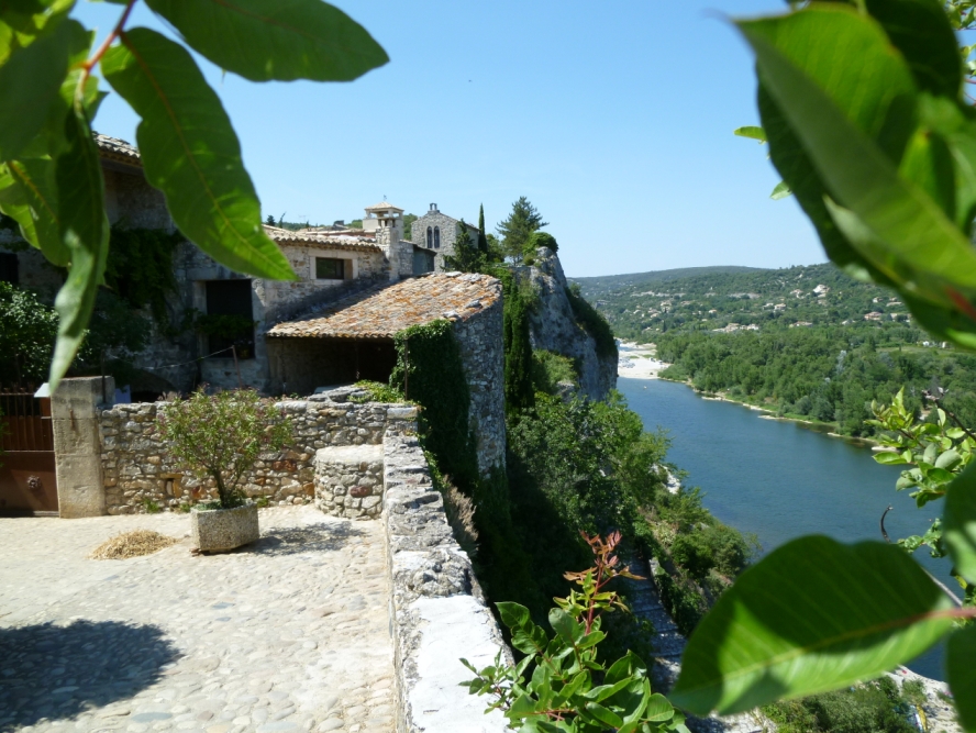 Blick von der Burgfeste Aiguèze