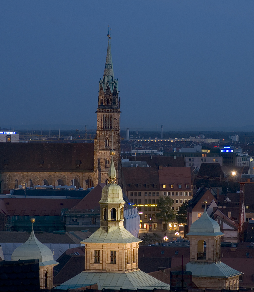 Blick von der Burgfreiung bei Nacht