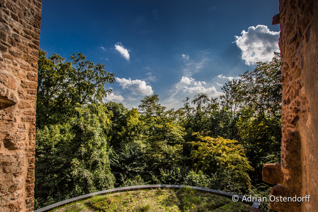 Blick von der Burgruine Montclair an der Saarschleife