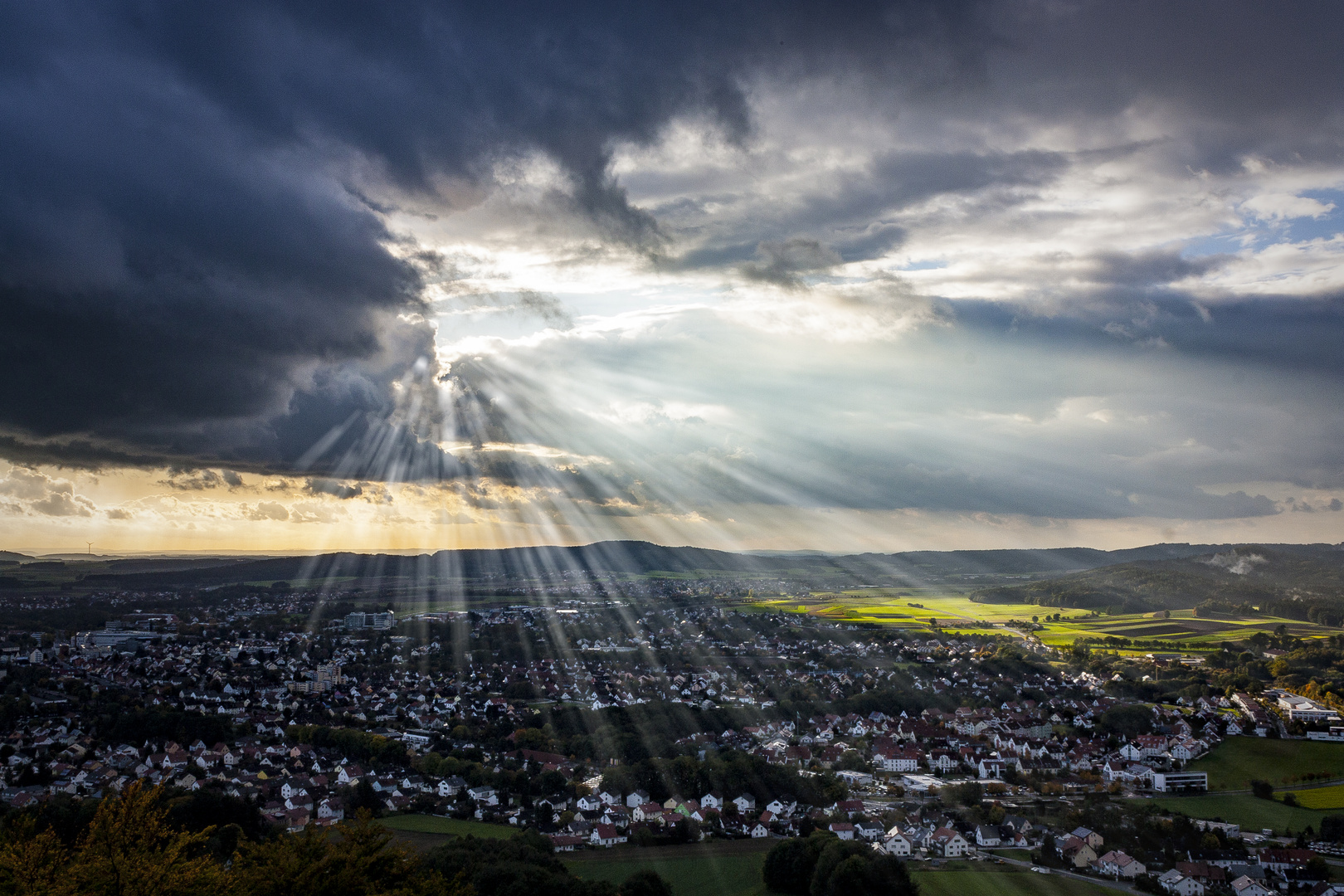 Blick von der Burgruine Wolfstein in Neumarkt