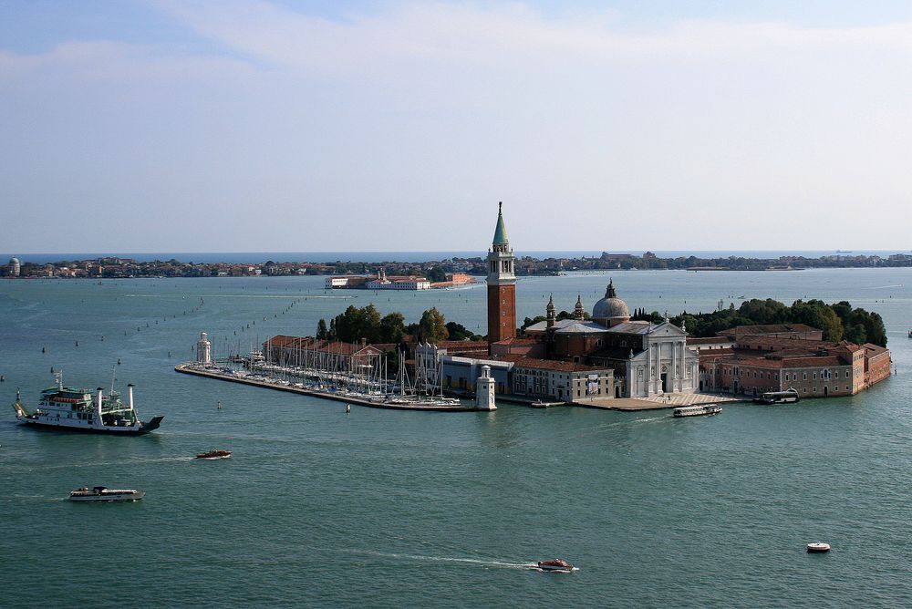 Blick von der Campanille zur gegenüberliegenden Insel San Giorgio Maggiore