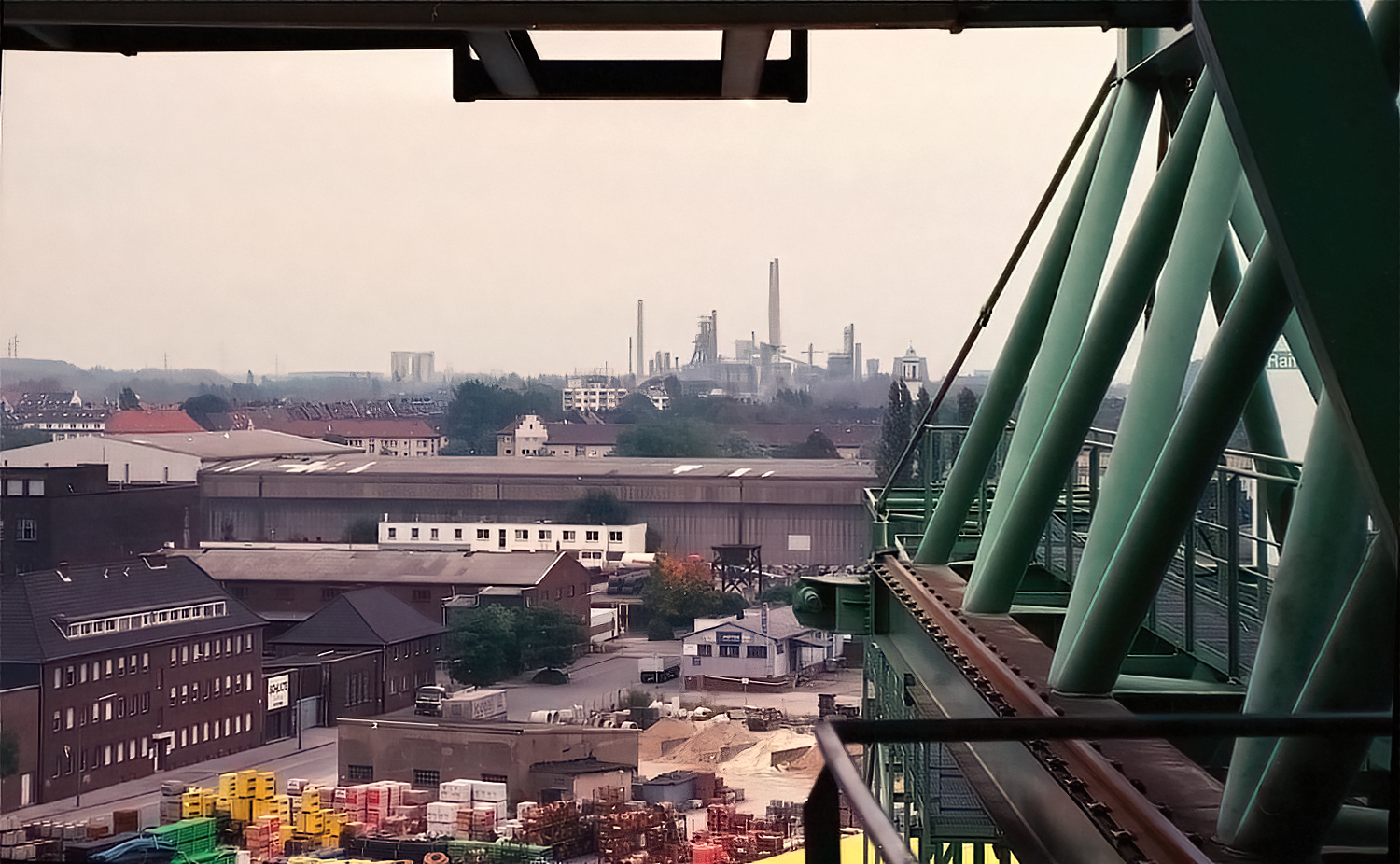 Blick von der Containerbrücke...3