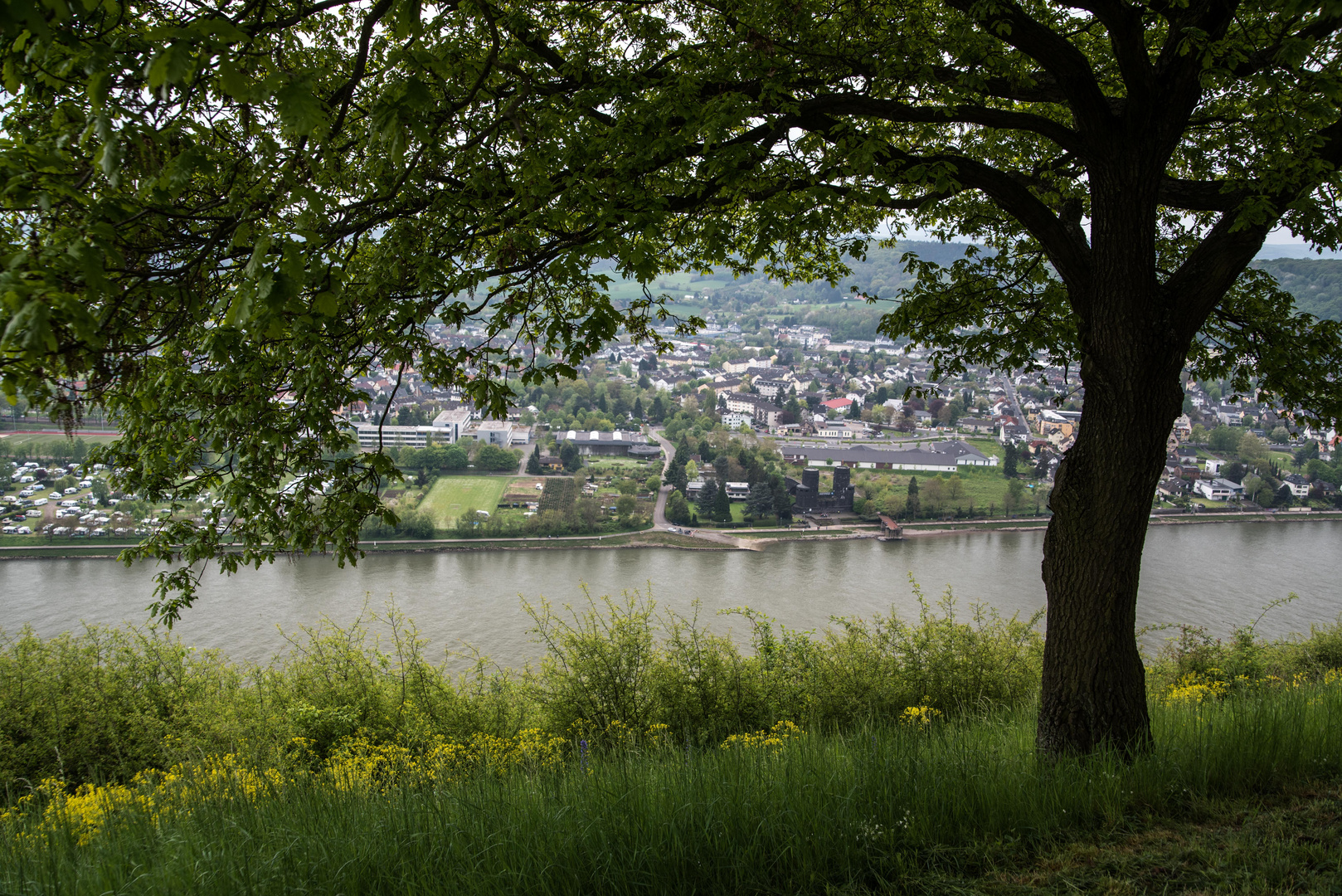 Blick von der Erpler Ley auf die Brücke von Remagen