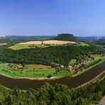 Blick von der Festung Königstein auf den Elbebogen und den Lilienstein