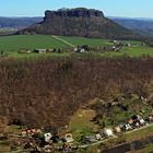 Blick von der Festung zum Lilienstein der "Ebenheit" und  nach...