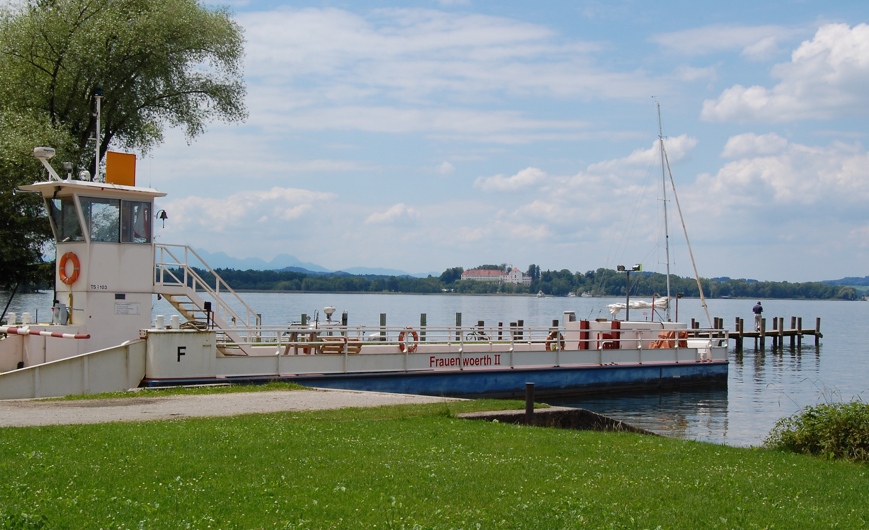 Blick von der Fraueninsel…