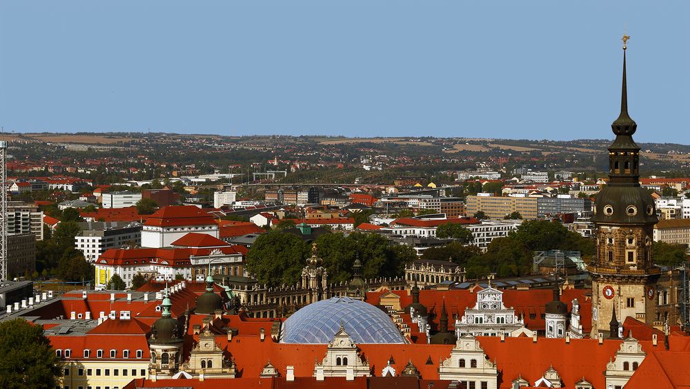 Blick von der Frauenkirche nach Südwesten in Dresden...