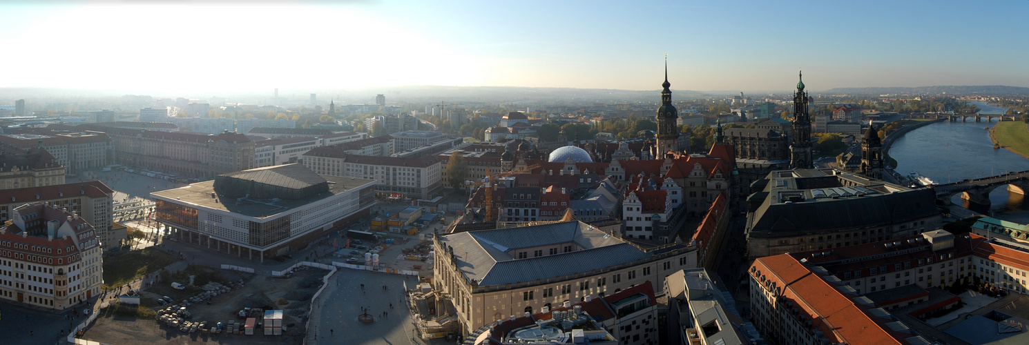 Blick von der Frauenkirche (Panorama aus vier Einzelbildern)