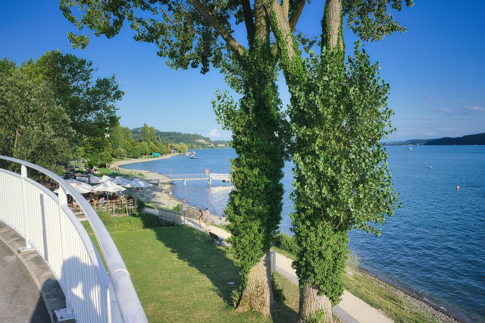 Blick von der Fußgängerbrücke