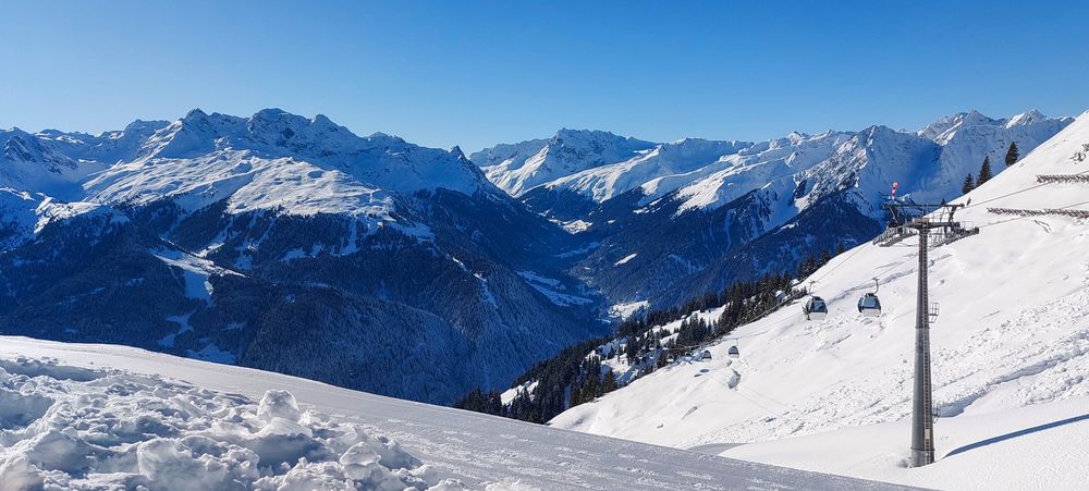 ...Blick von der Grasjochhütte ins Gargellener Tal...