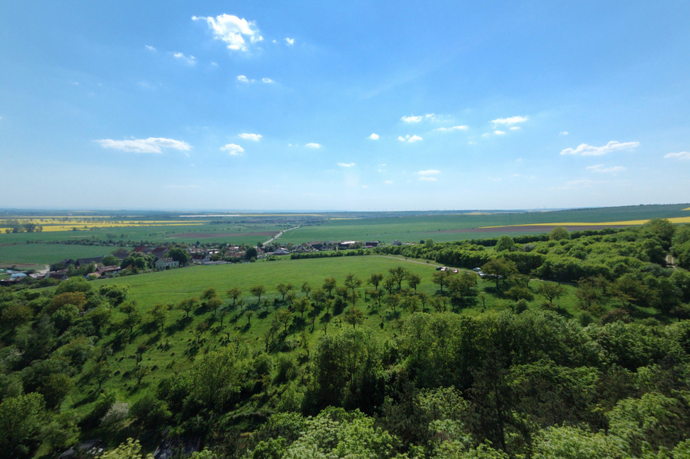 Blick von der Hakenburg ins Thüringer Becken