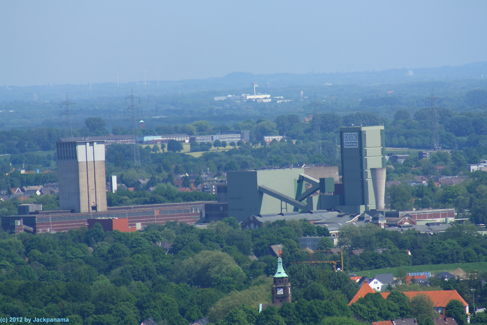 Blick von der Halde auf die ehem. Zechenanlage Herten-Westerholt