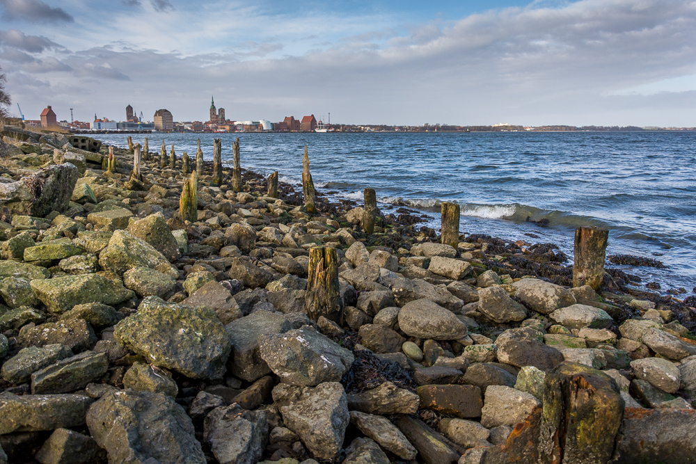 Blick von der Insel Dänholm auf Stralsund