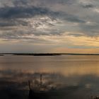 Blick von der Insel Poel zur Wismarer Bucht am Abend.