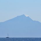 Blick von der Insel Thassos zum Berg Athos.