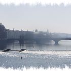 Blick von der Karlsbruecke im Morgentau....