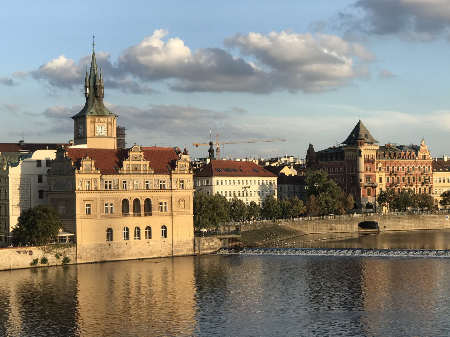 Blick von der Karlsbrücke über die Moldau