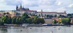 Blick von der Karlsbrücke zur Burg Hradschin