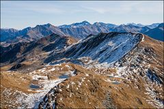 Blick von der kleinen Kreuzspitze Richtung Jaufenpaß