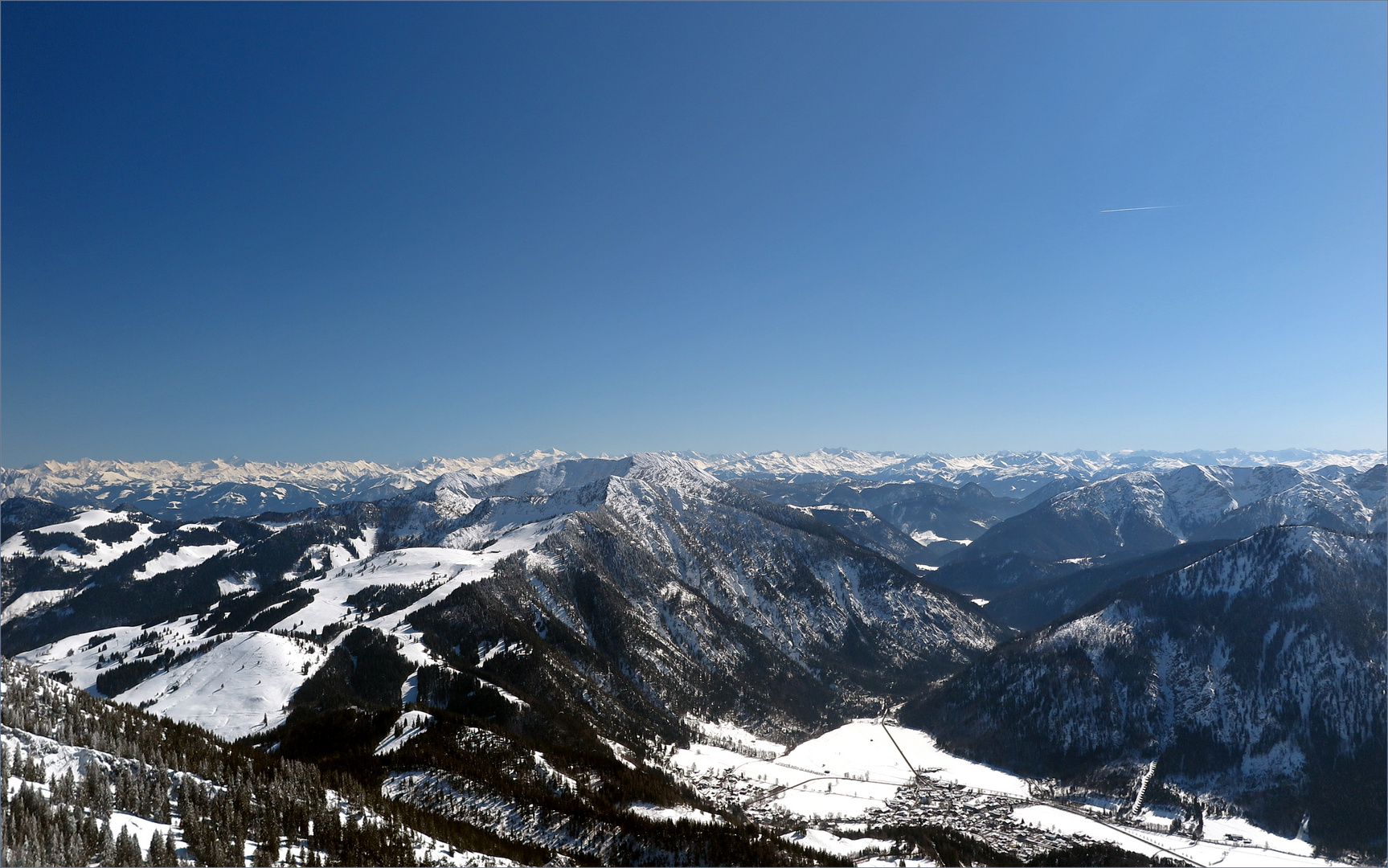 Blick von der Lacherspitze