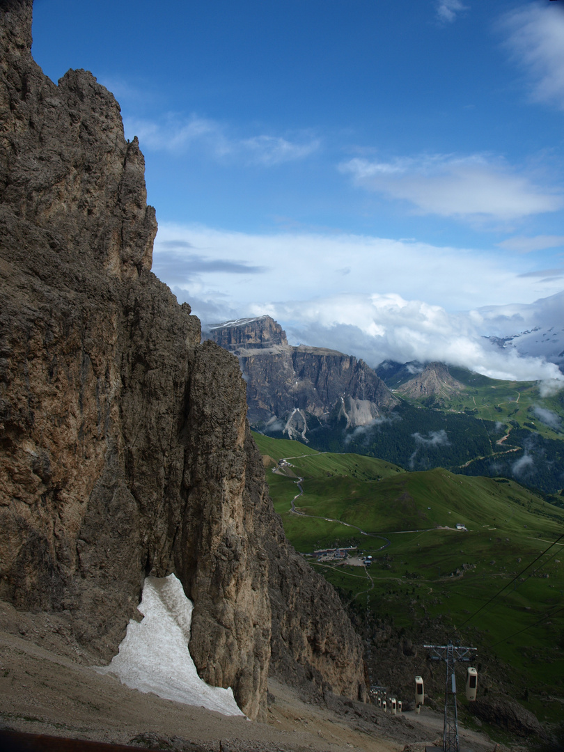 Blick von der Langkofelscharte auf den Sellastock