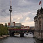 Blick von der Museumsinsel auf den Berliner Fernsehturm