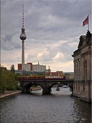 Blick von der Museumsinsel auf den Berliner Fernsehturm