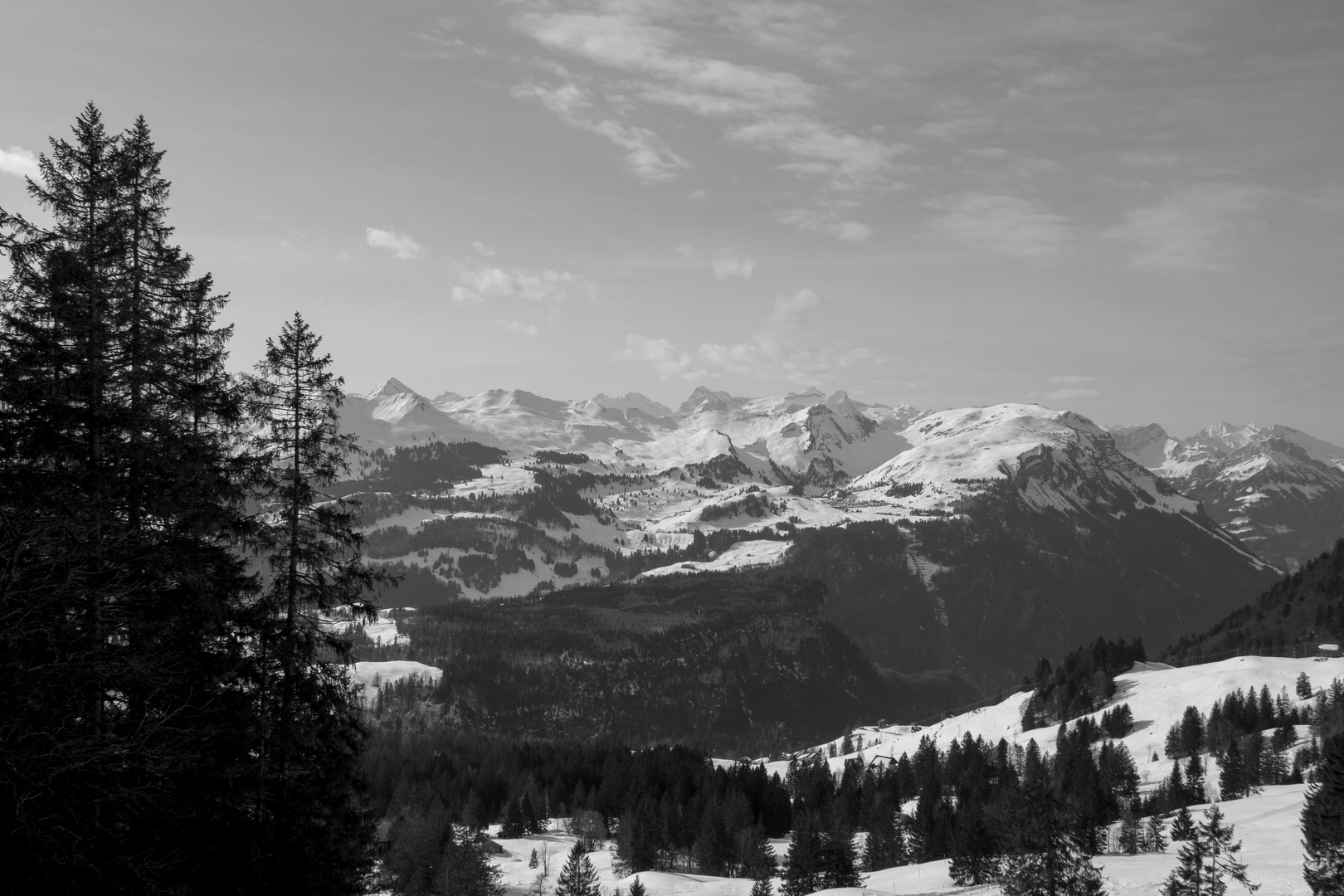 Blick von der "Mythen" Region auf die Schweizer Bergwelt