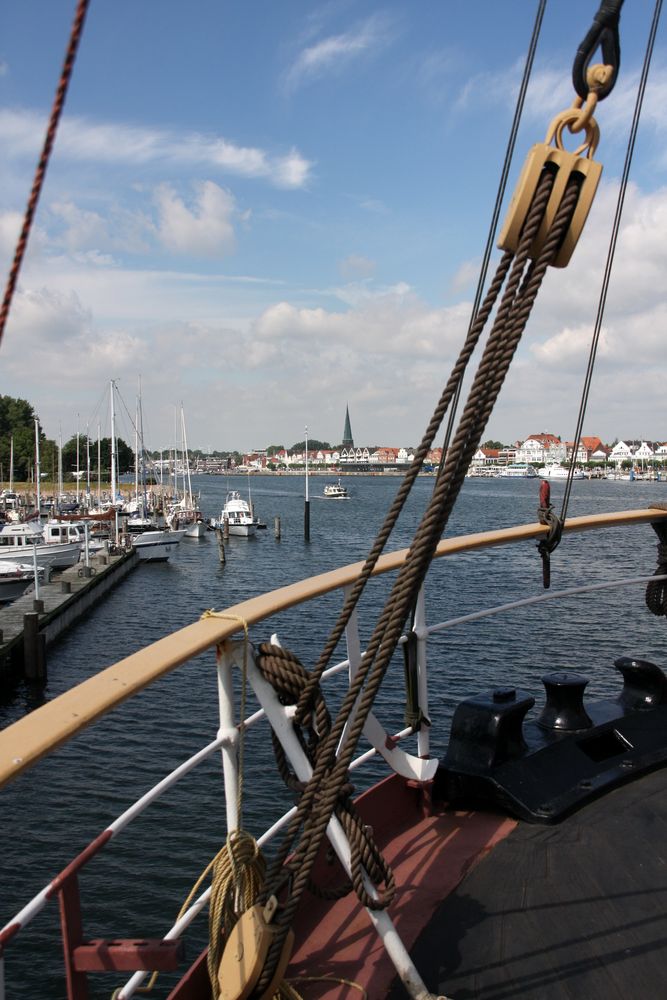 Blick von der Passat auf Travemünde