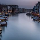 Blick von der Rialtobrücke in Venedig