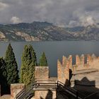 Blick von der Scaligerburg in Malcesine (Gardasee) Richtung Limone.