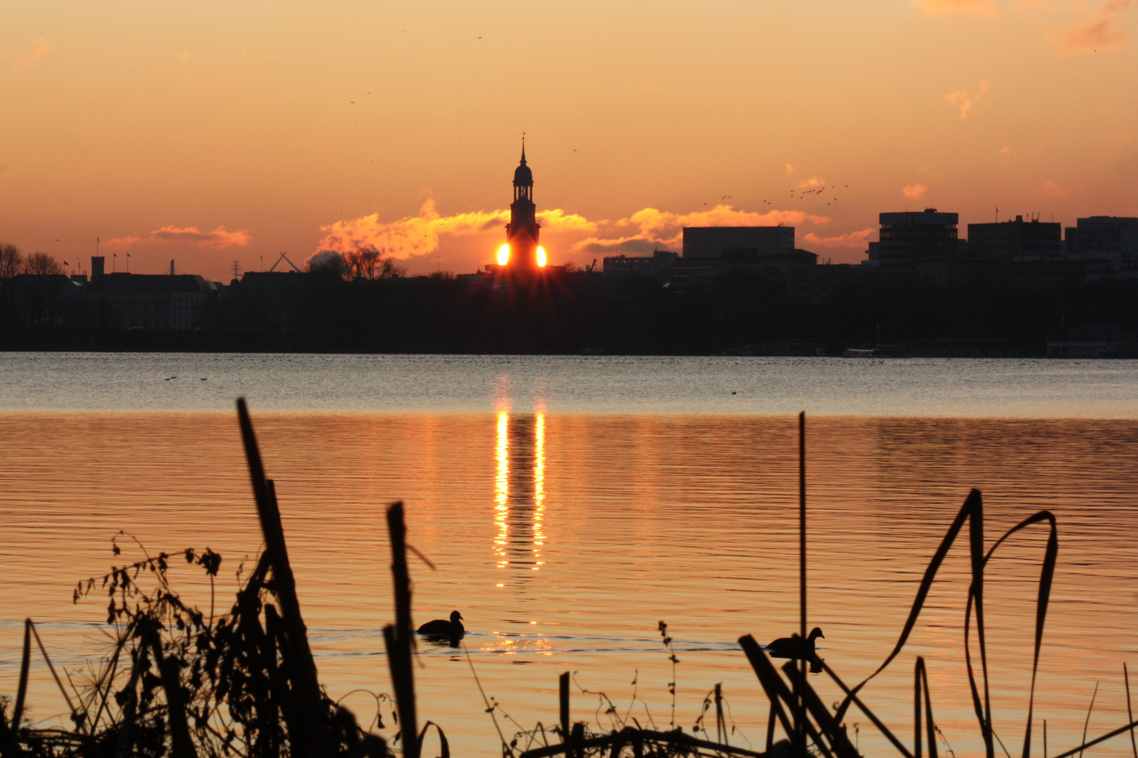 Blick von der "Schönen Aussicht" über die Alster