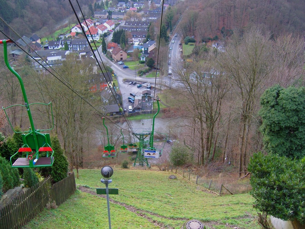 Blick von der Seilbahn Burg auf den Solinger Ortsteil Burg