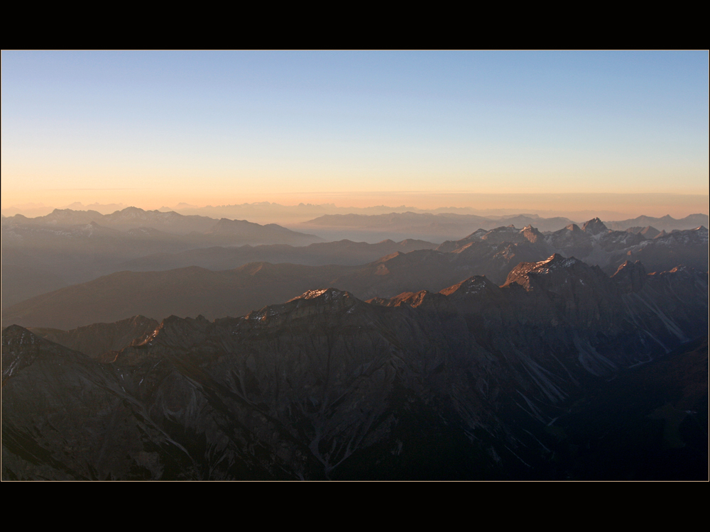 Blick von der Serles bis zu den Dolomiten