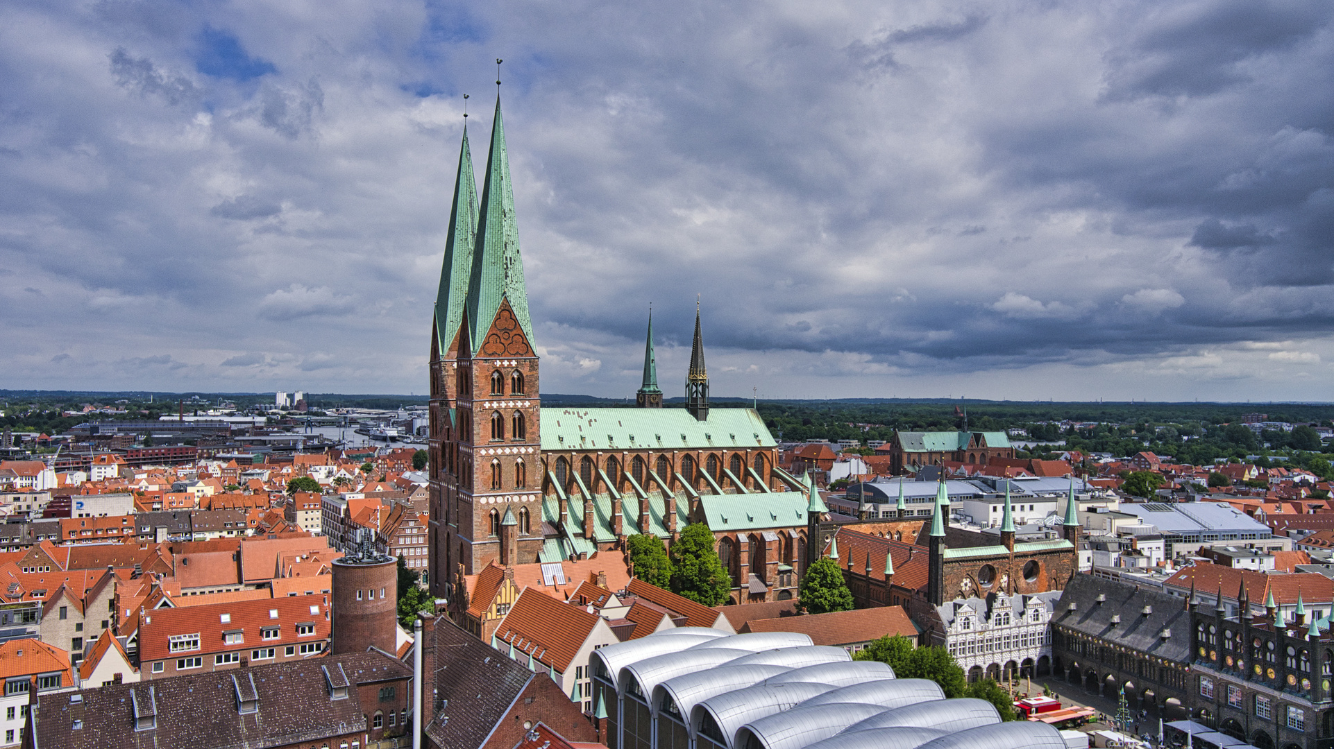 Blick von der St. Petri Kirche in Lübeck