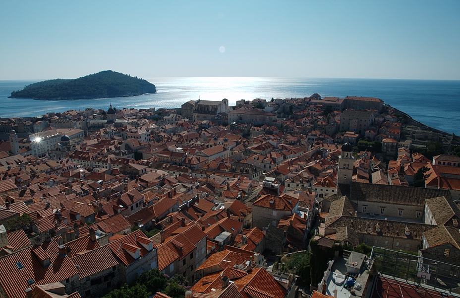 Blick von der Stadtmauer über die Altstadt von Dubrovnik