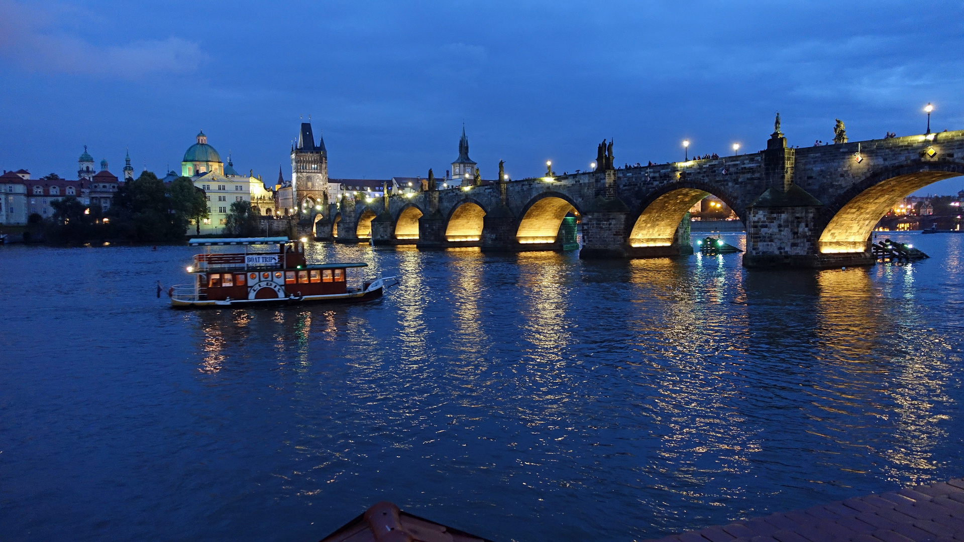 Blick von der Terrasse Restaurant U Kampa Park Prag,