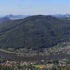 Blick von der Vysoky Ostry  (Hohe Wostrey)  hoch über Usti nad Labem  (Aussig)...