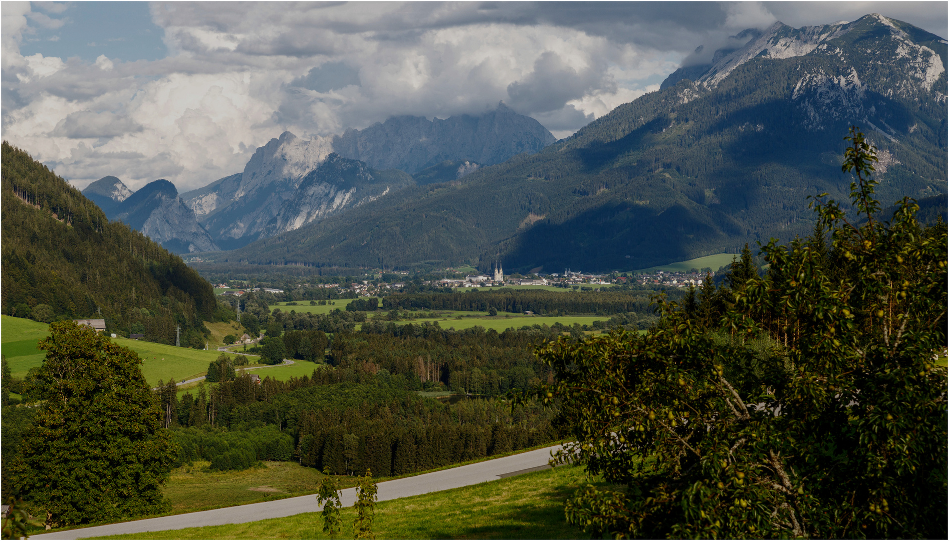 Blick von der Wallfahrtskirche Frauenberg