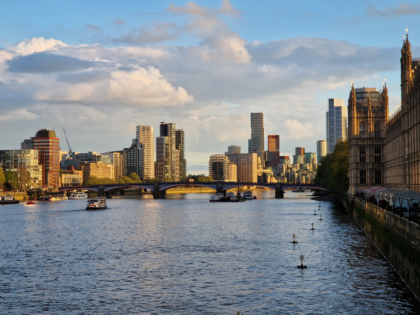 Blick von der Westminster Bridge