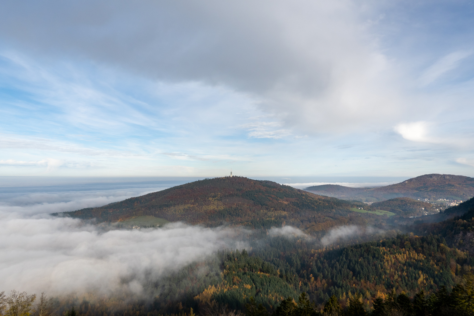 Blick von der Yburg auf den Fremersberg