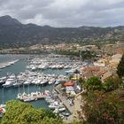 Blick von der Zitadelle auf den Hafen von Calvi