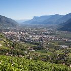 Blick von Dorf Tirol in das Etschtal und auf Meran