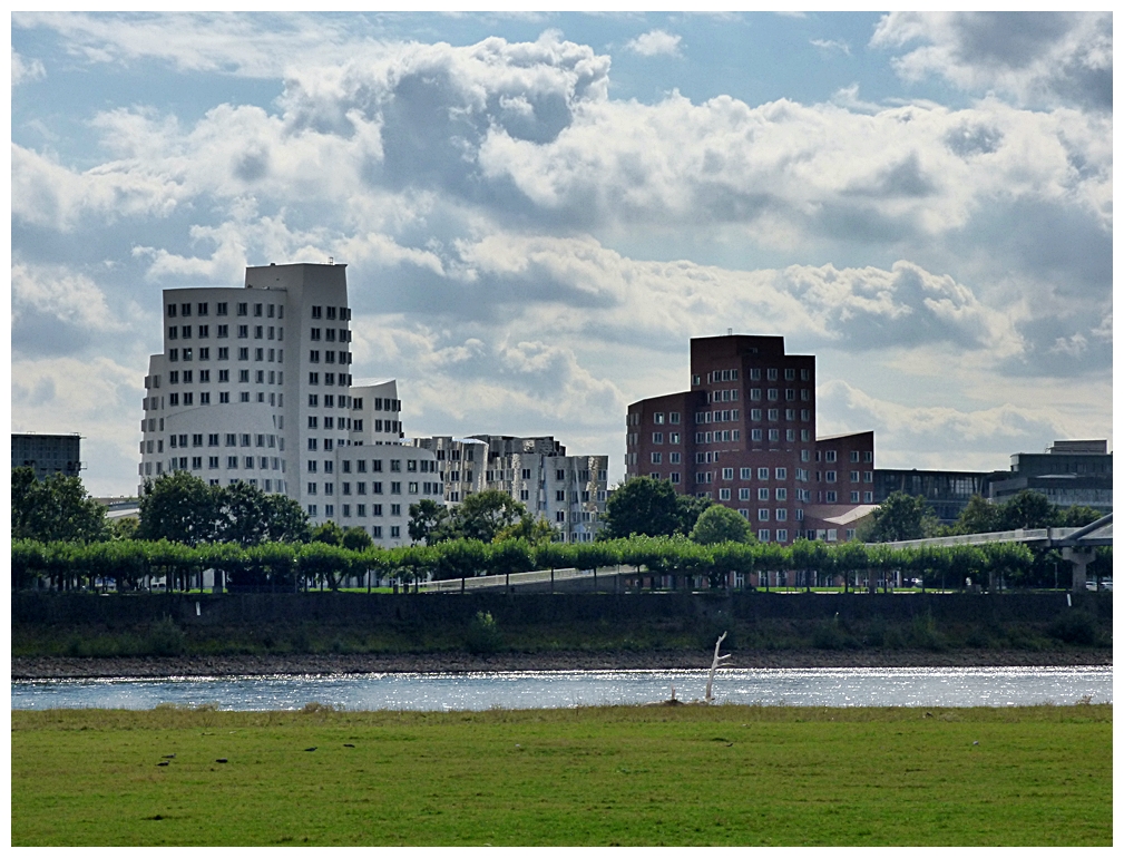 Blick von Düsseldorf-Oberkassel