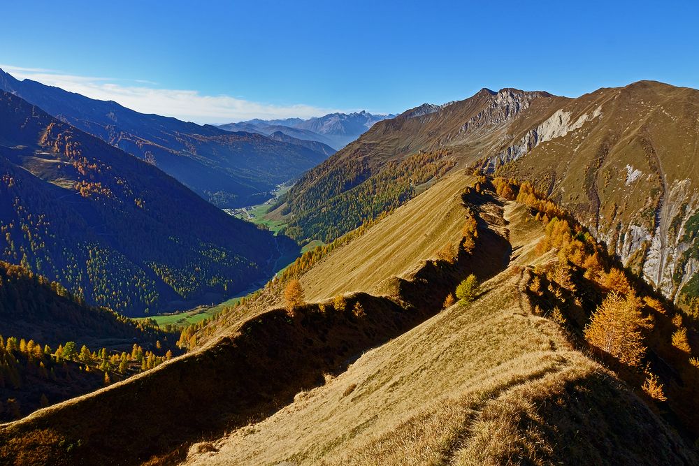 Blick von Durrach Jöchl durch das Schmirntal