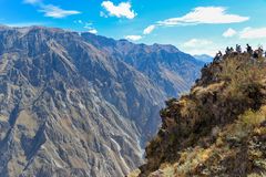 Blick von eine Aussichtsterrasse in den Canyon