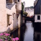 Blick von einer Brücke in Quimper (Frankreich)