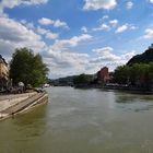 Blick von einer der vielen Brücken über die Saône in Lyon